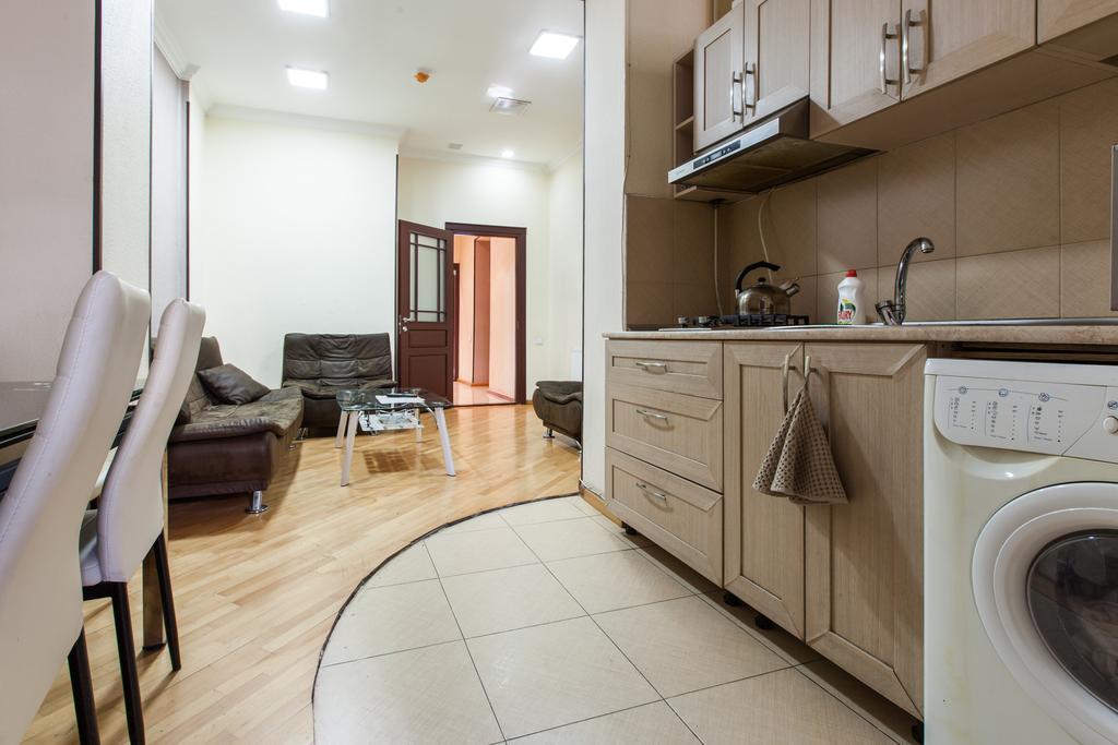 Sweet Home Apartment Tbilisi Rum bild